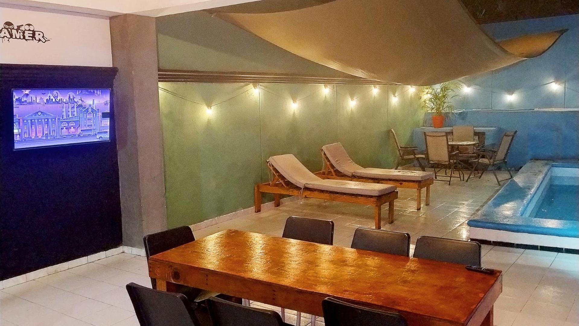 Spanglish Hostel Valladolid  Buitenkant foto